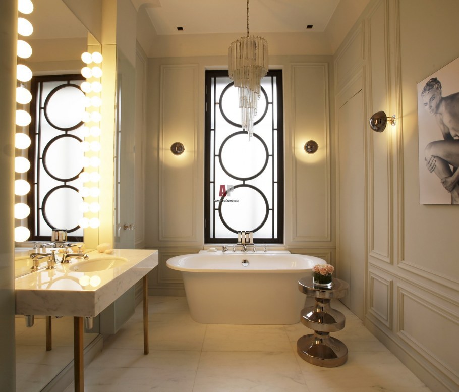 Люстра американская в ванную