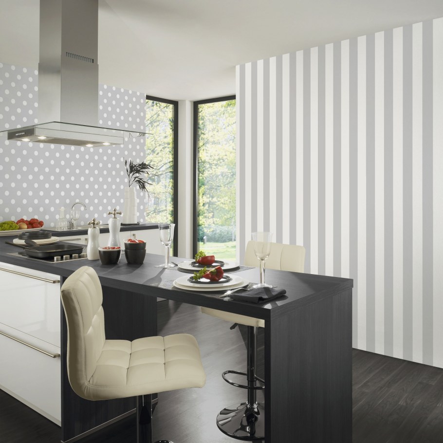 Обои компаньоны в интерьере кухни