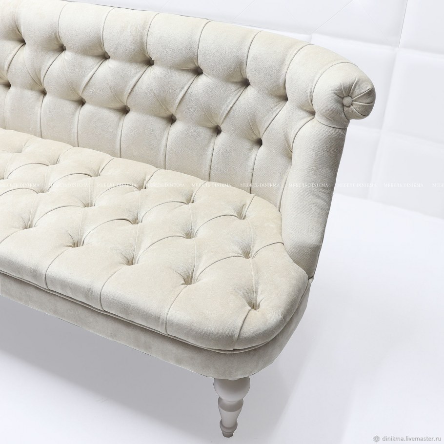 Будуарный диванчик