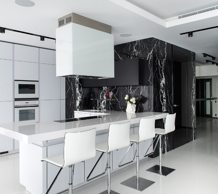 Черно-белый интерьер квартиры