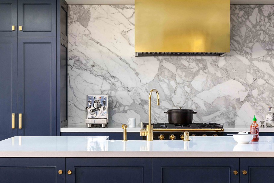 Кухня в сером цвете