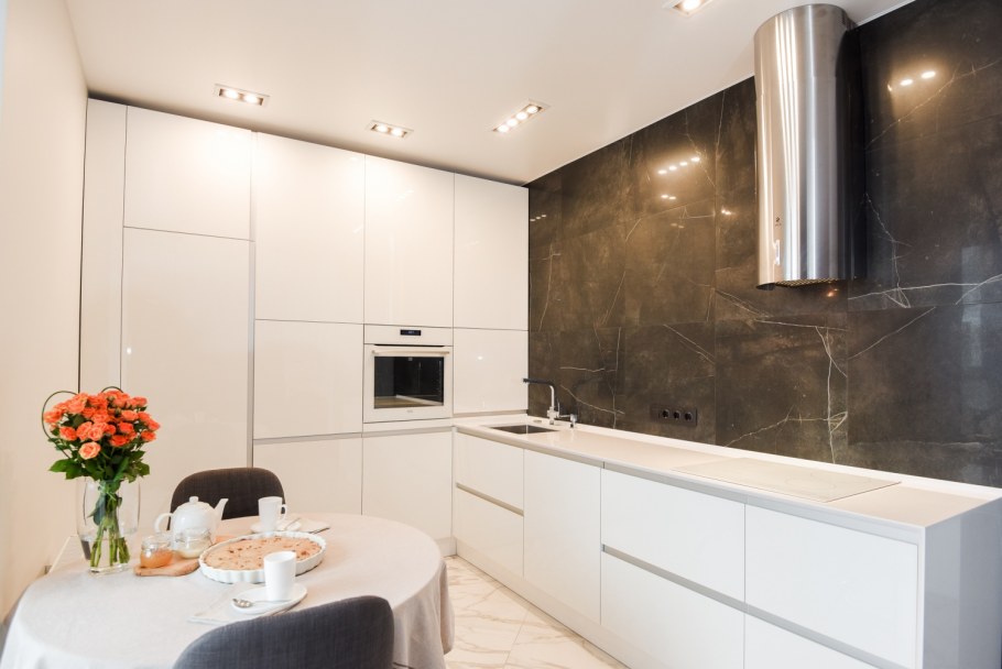 Кухня без ручек