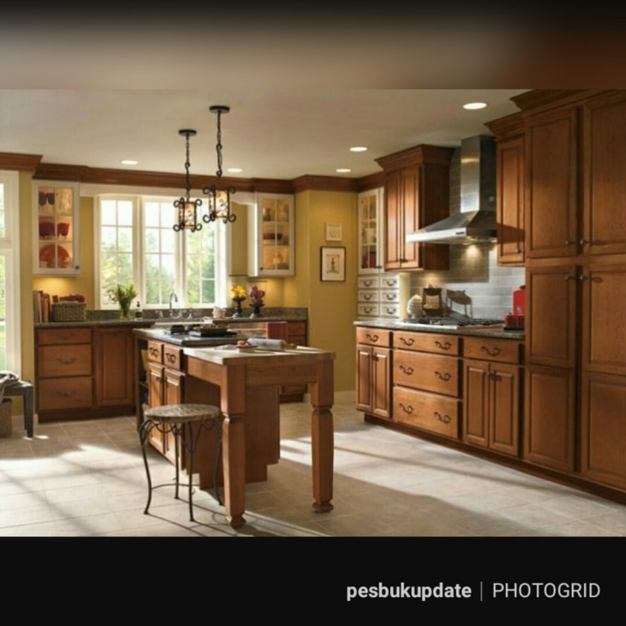 Китчен кабинет