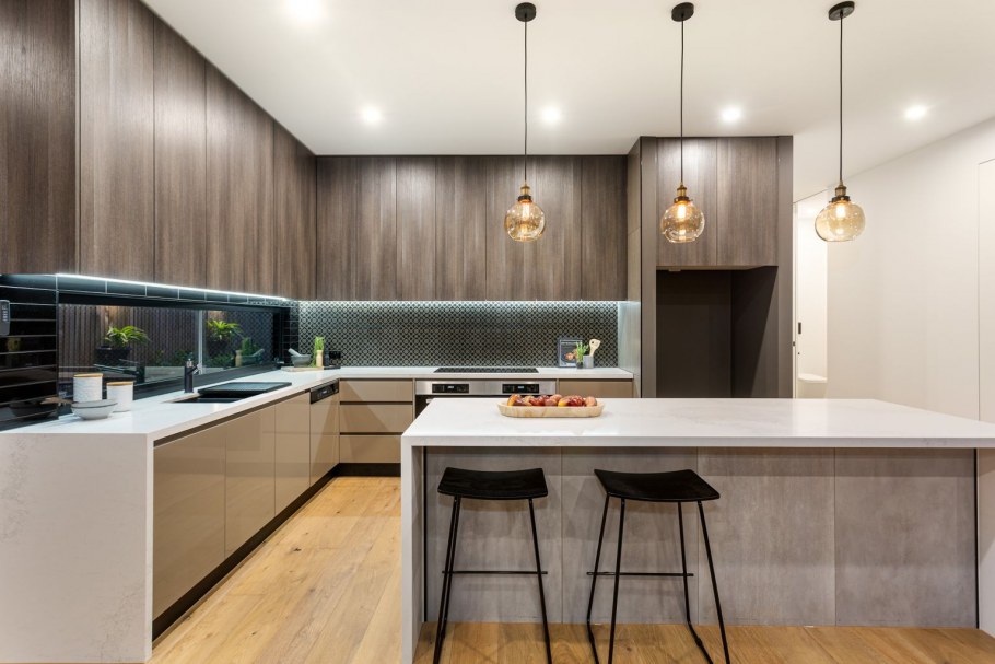 Рукав на кухне из ламината