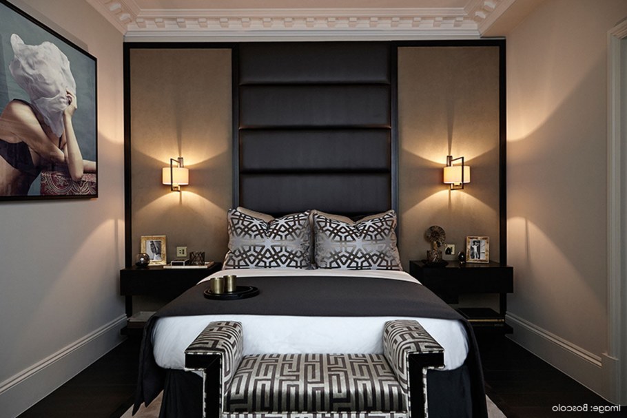 Маленькая темная спальня