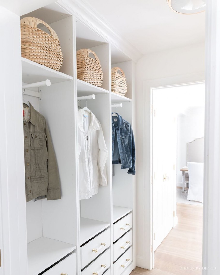 Шкафы икеа ПАКС В коридоре