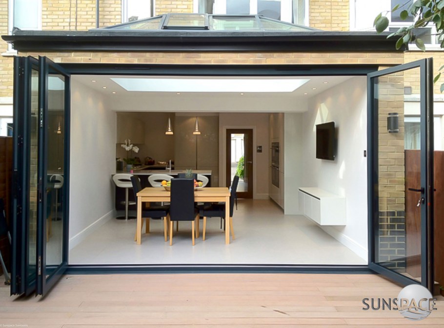 Спальня в пристройке