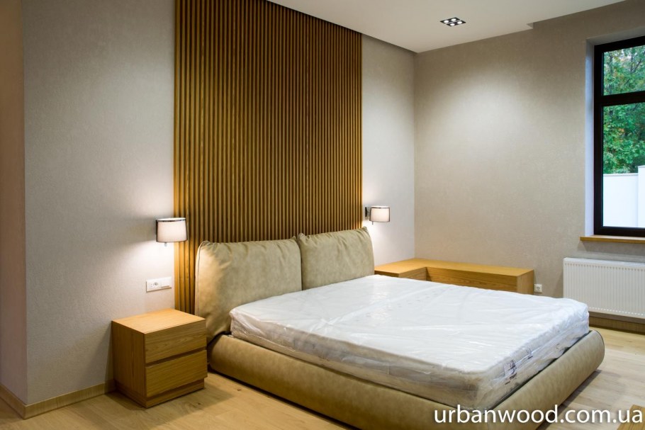 Полки прикроватные в спальню