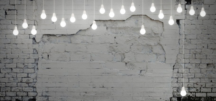 Свеча в подсвечнике