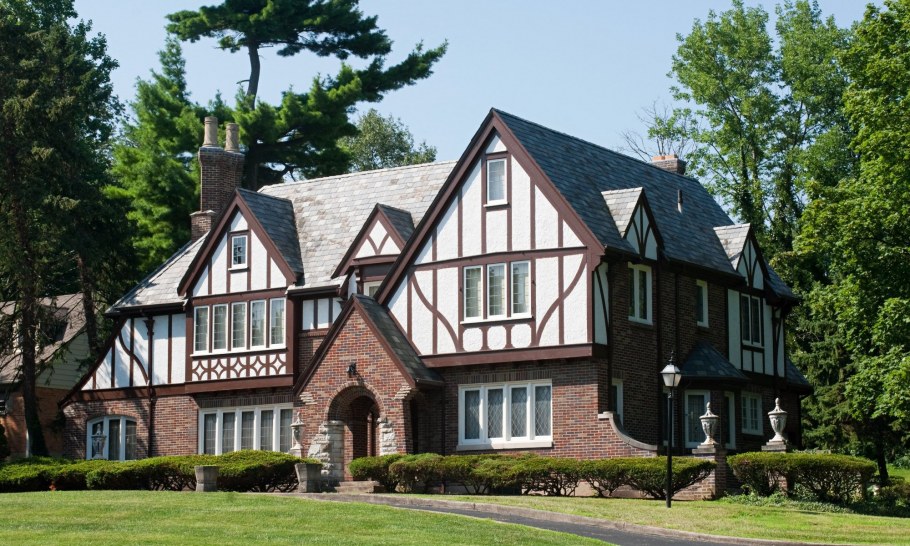 Стиль Тюдор (Tudor Revival Cottage)