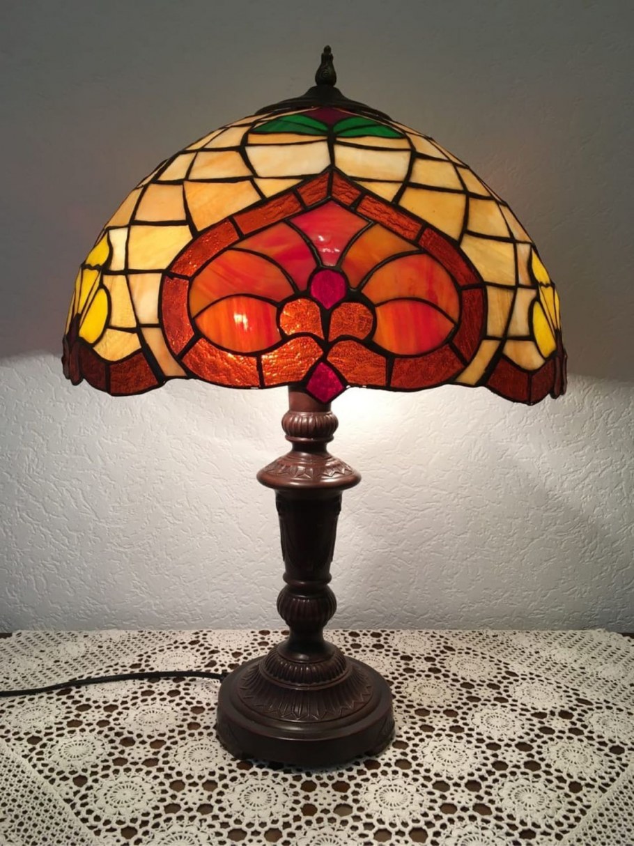 Лампа Тиффани Виола