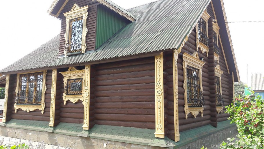 Украсить стену на крыльце