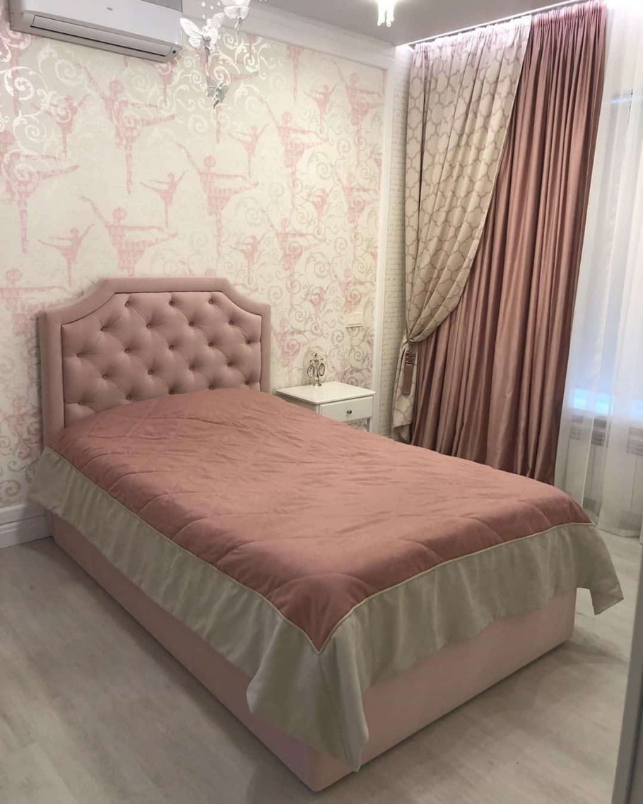 Двойные шторы в гостиную