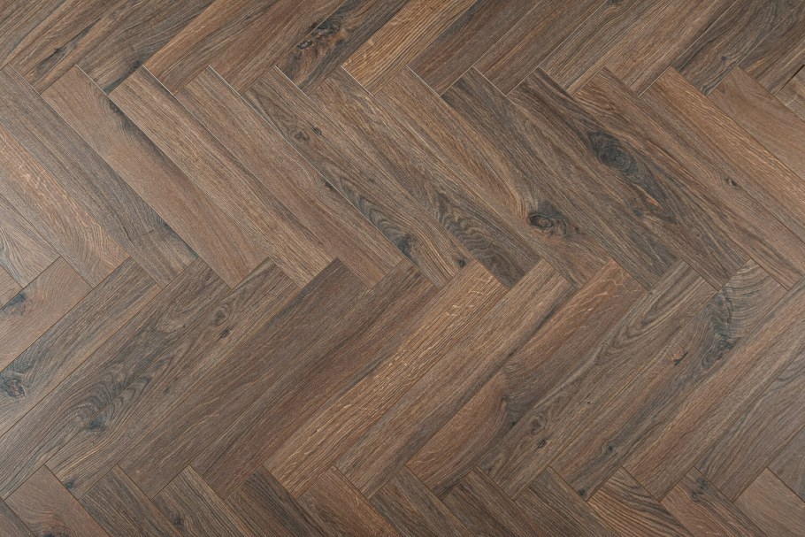 Ламинат на стене под углом