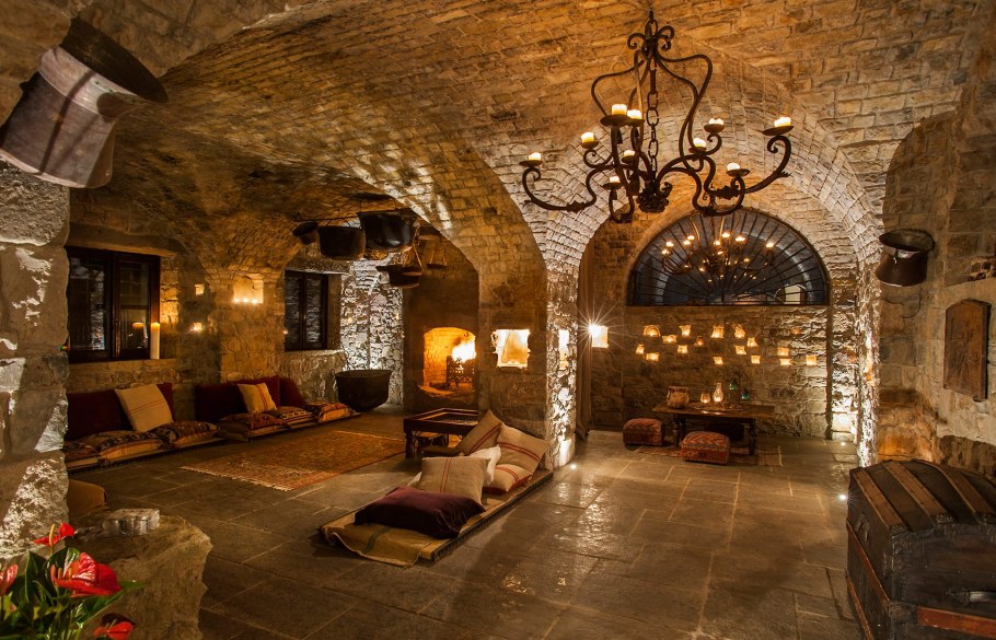 Гостиная в средневековом стиле