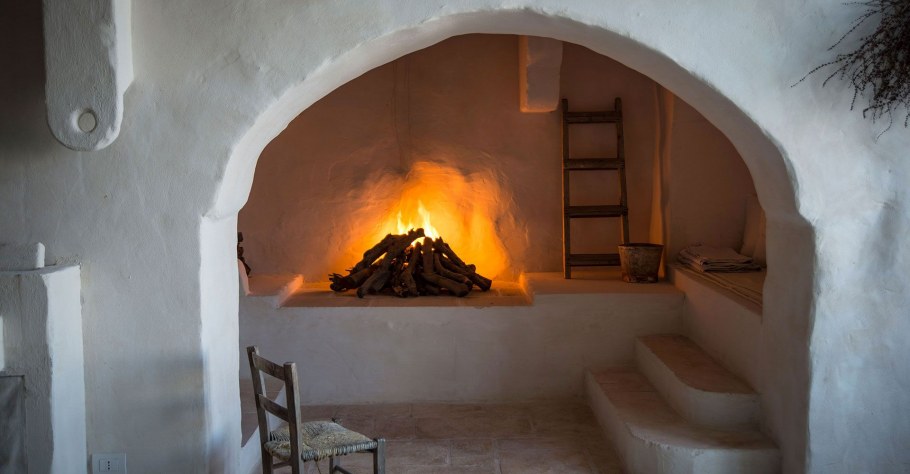 Стена в деревенском стиле