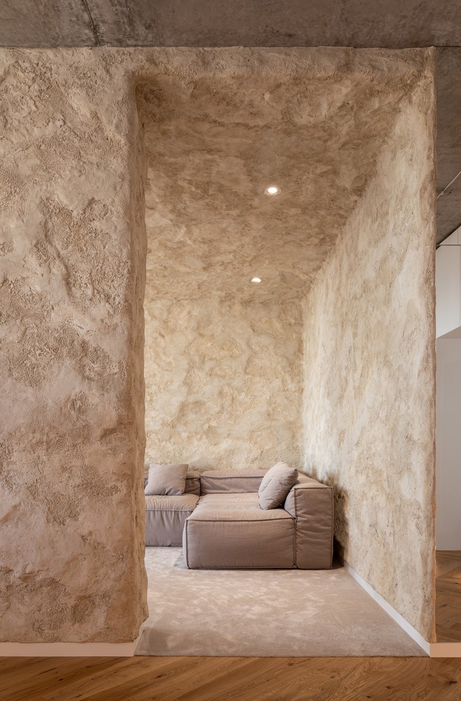 Мазанка на стенках в современном интерьере