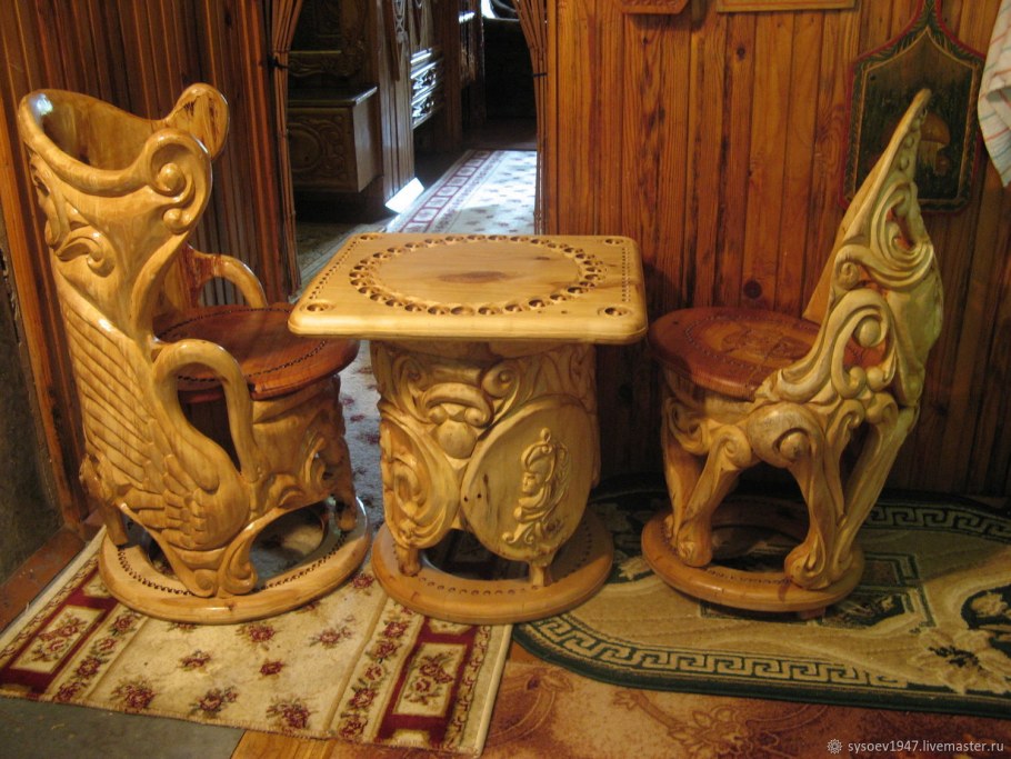 Эксклюзивная мебель из дерева