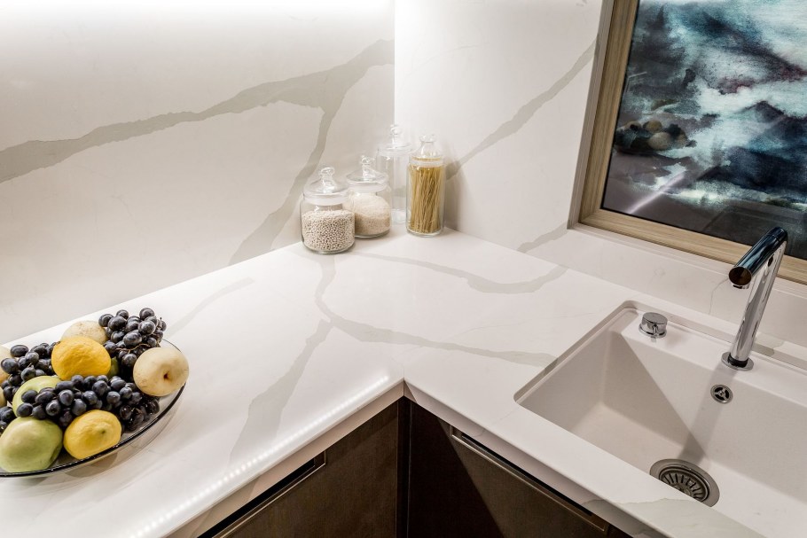 Vicostone Calacatta BQ-8270