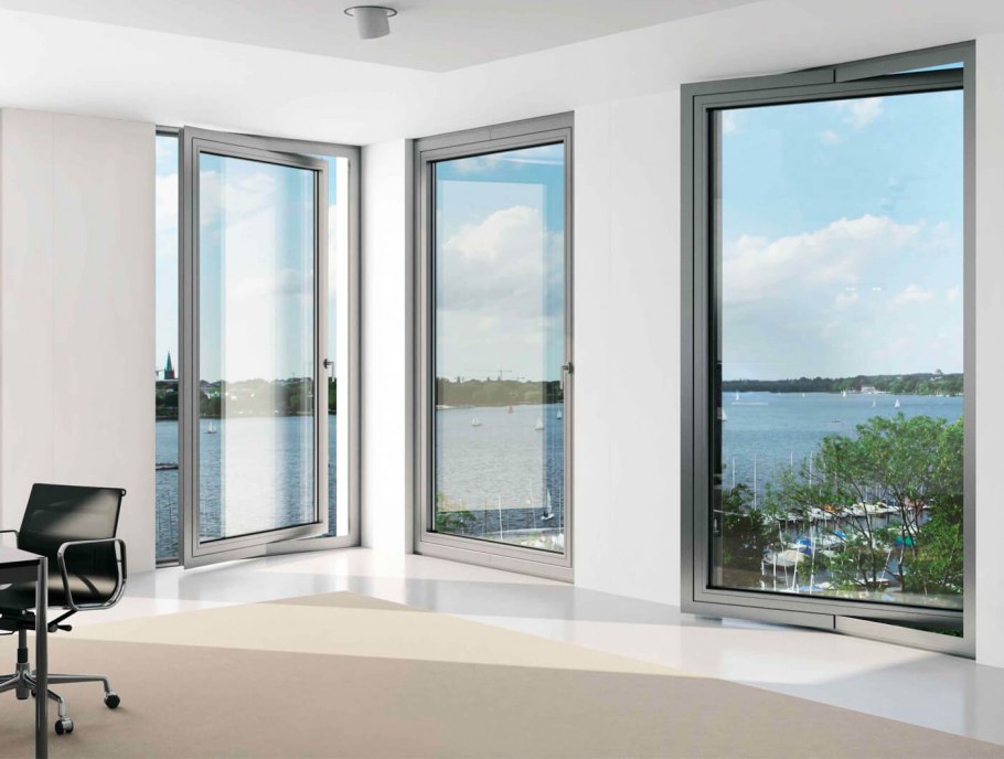 Большие окна в интерьере