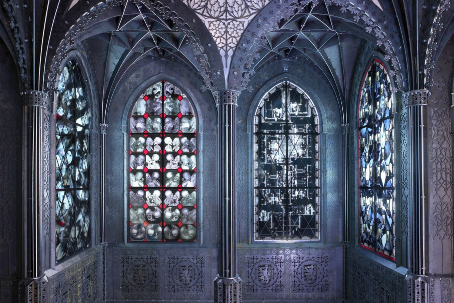 Стрельчатые окна