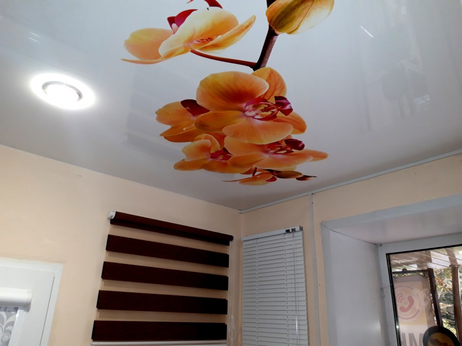 Натяжные потолки