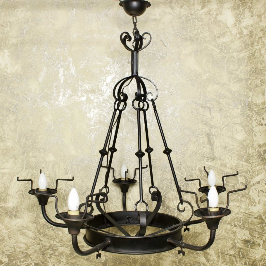 Старинные люстры