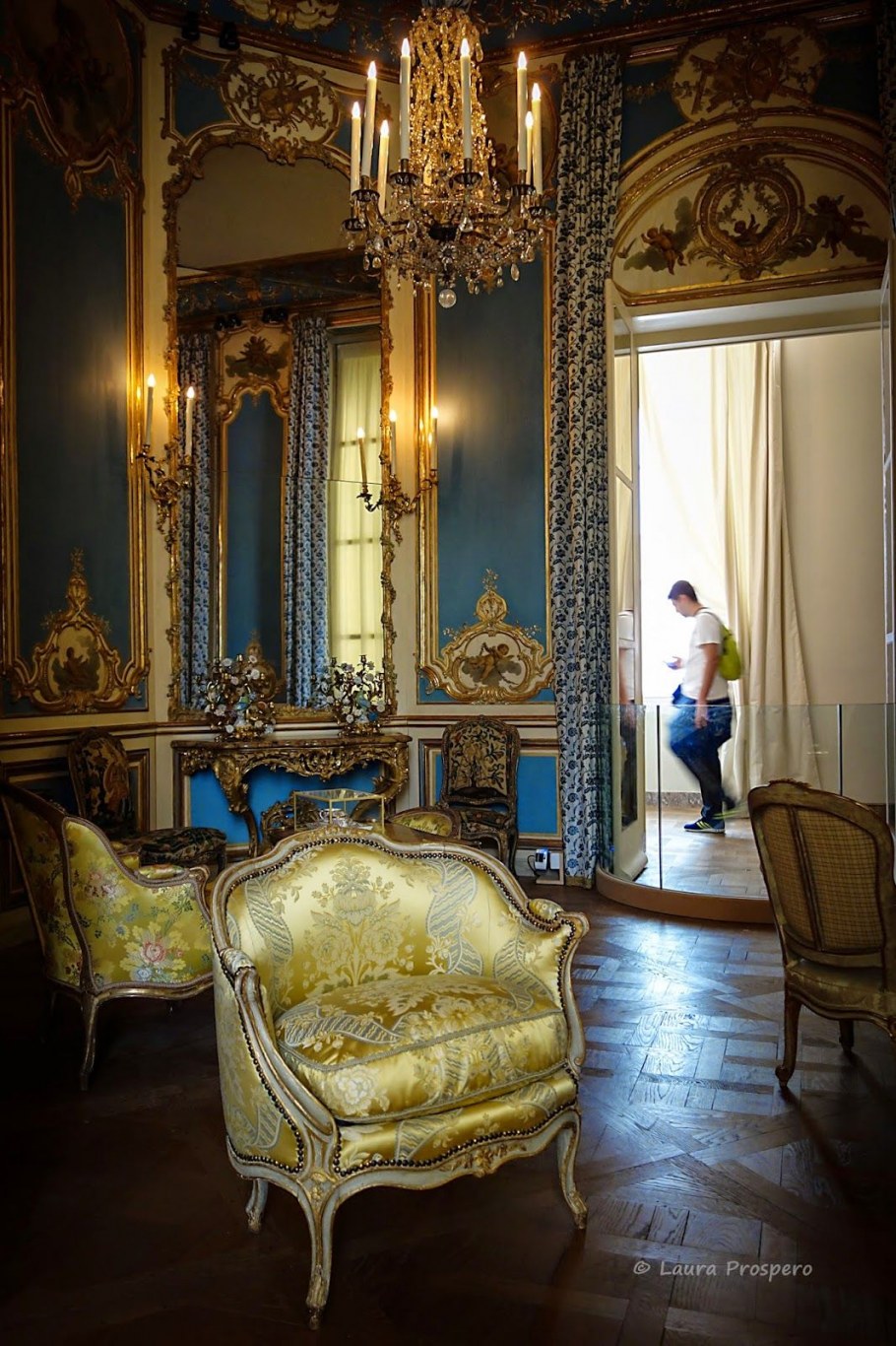 Декор в стиле Версаль