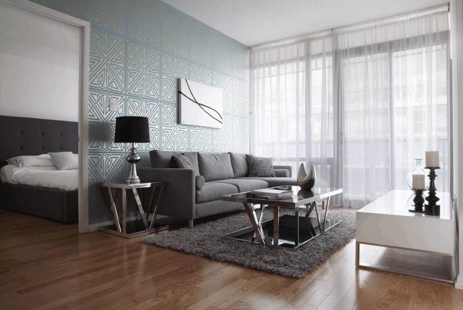 Бежево сиреневый интерьер гостиной