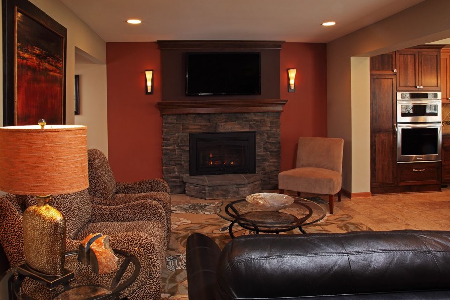 Гостиная с искусственным камином