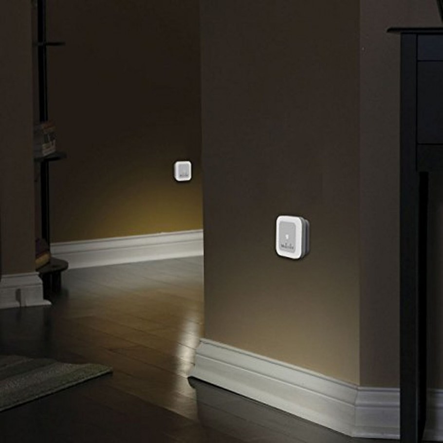 Подсветка в коридоре снизу с датчиком движения