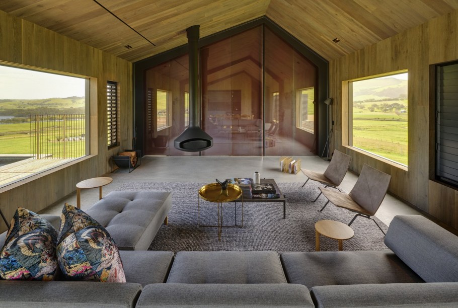 Дом у реки Дмитрия Позаренко