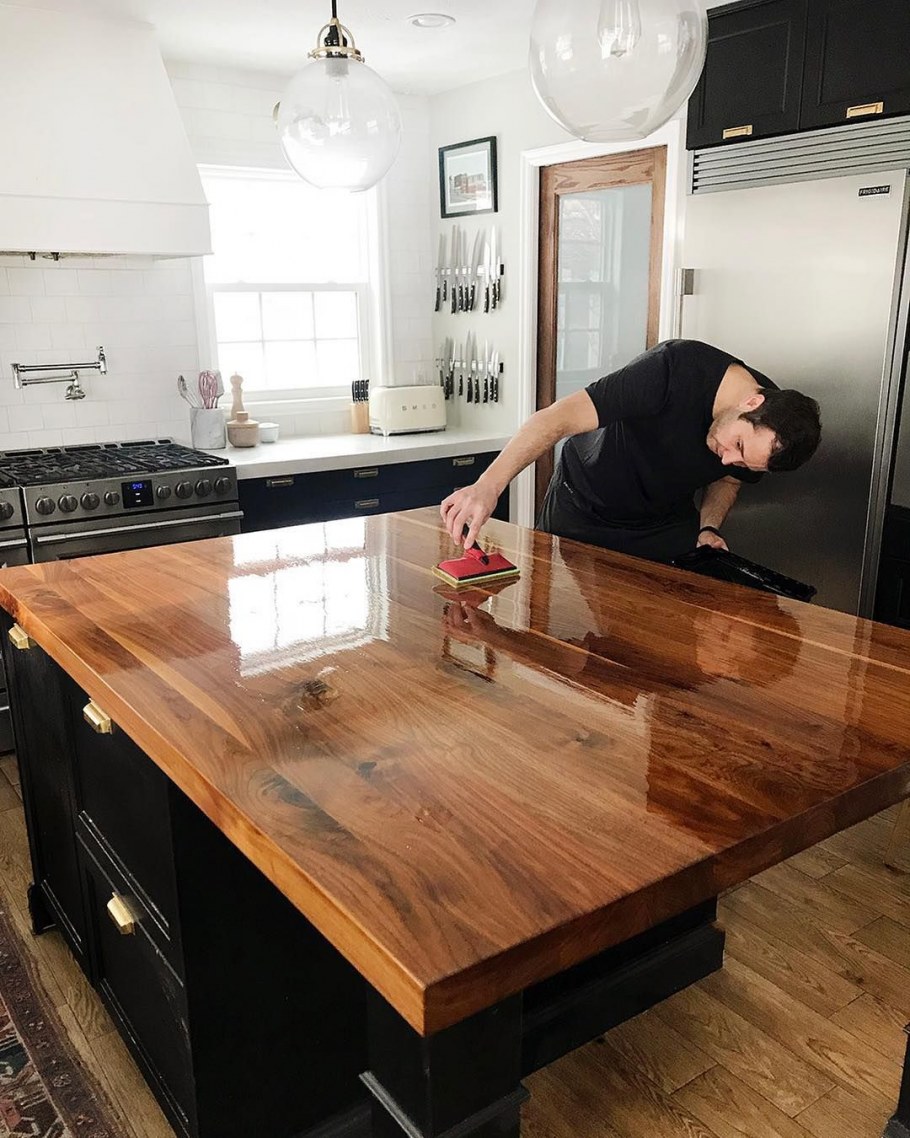 Кухня из необрезной доски