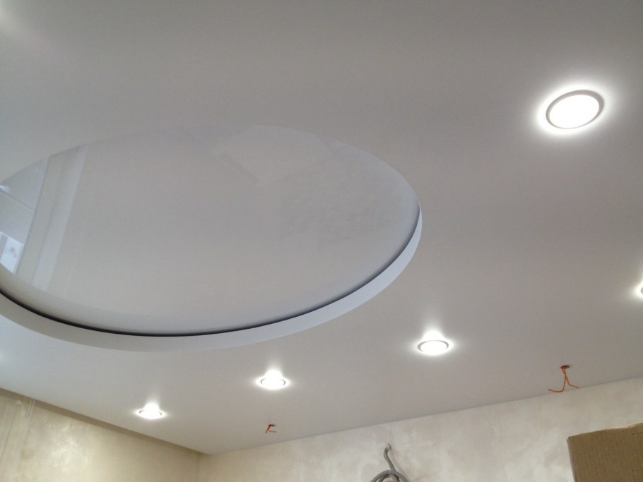 Двухуровневый круглый потолок