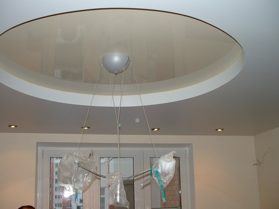 Двухуровневый круглый потолок