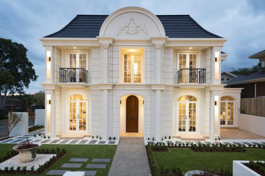 Дома с колоннами в классическом стиле