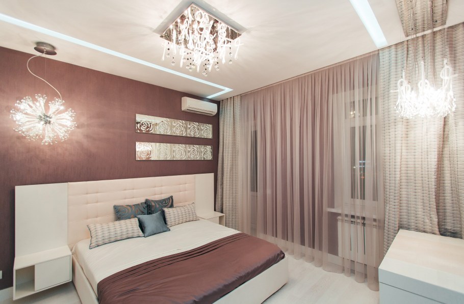 Интерьер спальни в светло коричневых тонах