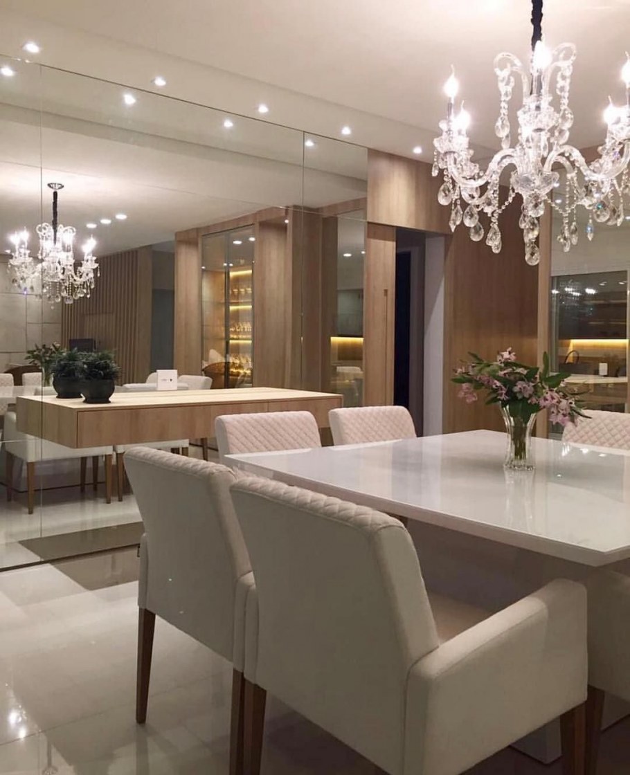 Натяжные потолки в кухне гостиной