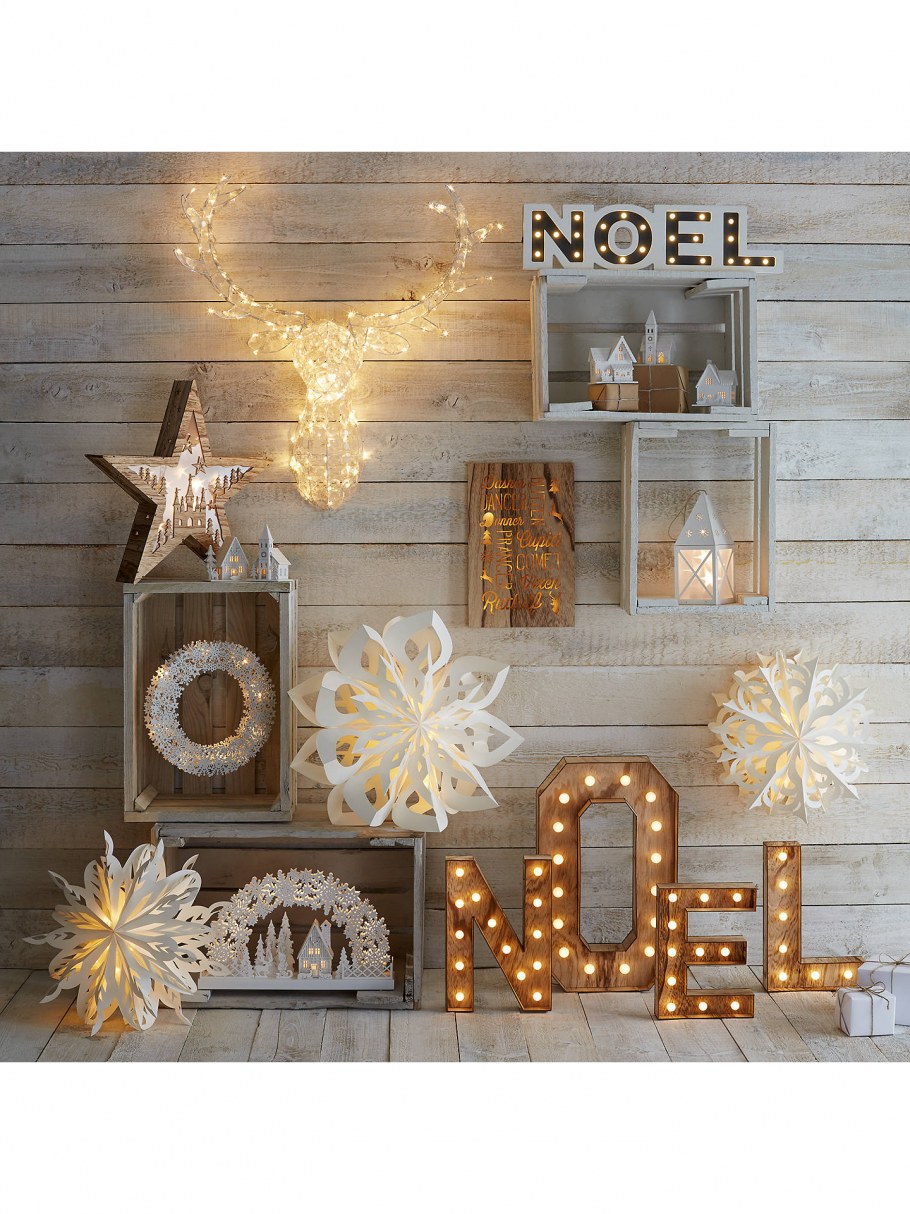 Декор из дерева на новый год