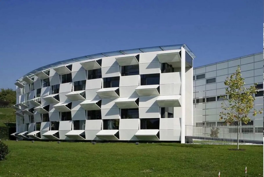 Офисное здание Kiefer Technic Showroom