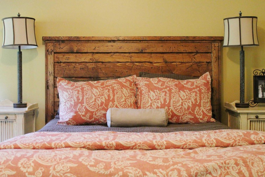 Щит для изголовья кровати