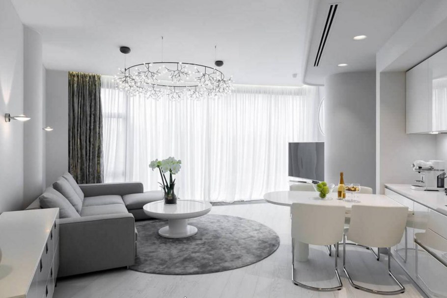 Серо белый интерьер