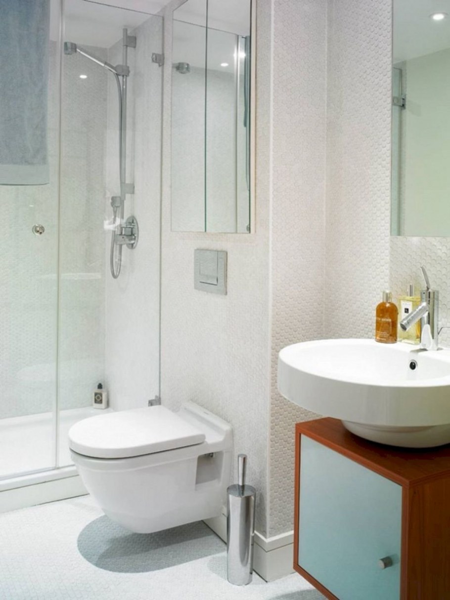 Валенька душевая с унитазом