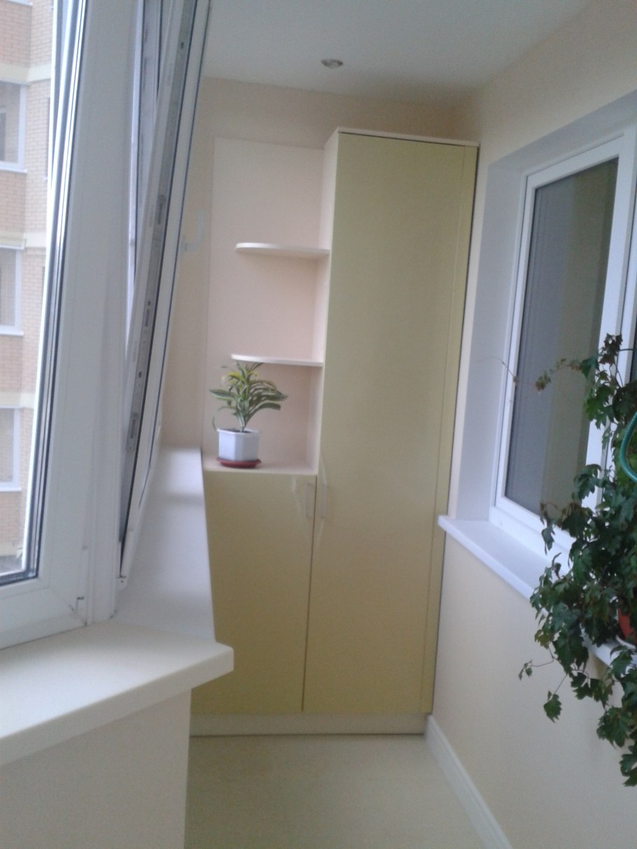 Шкаф на балкон