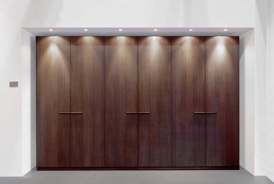 Раумплюс распашные шкафы