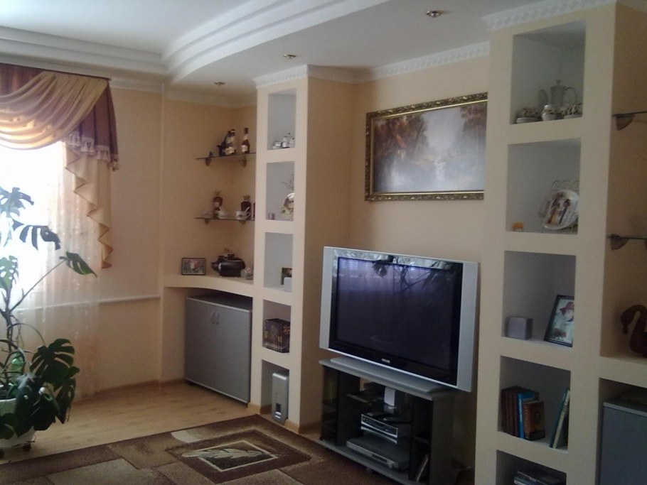 Полочки для гостиной из гипсокартона