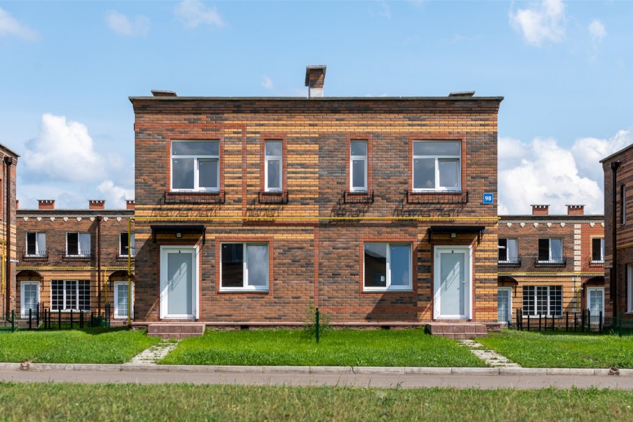 Снегири Эсто садок