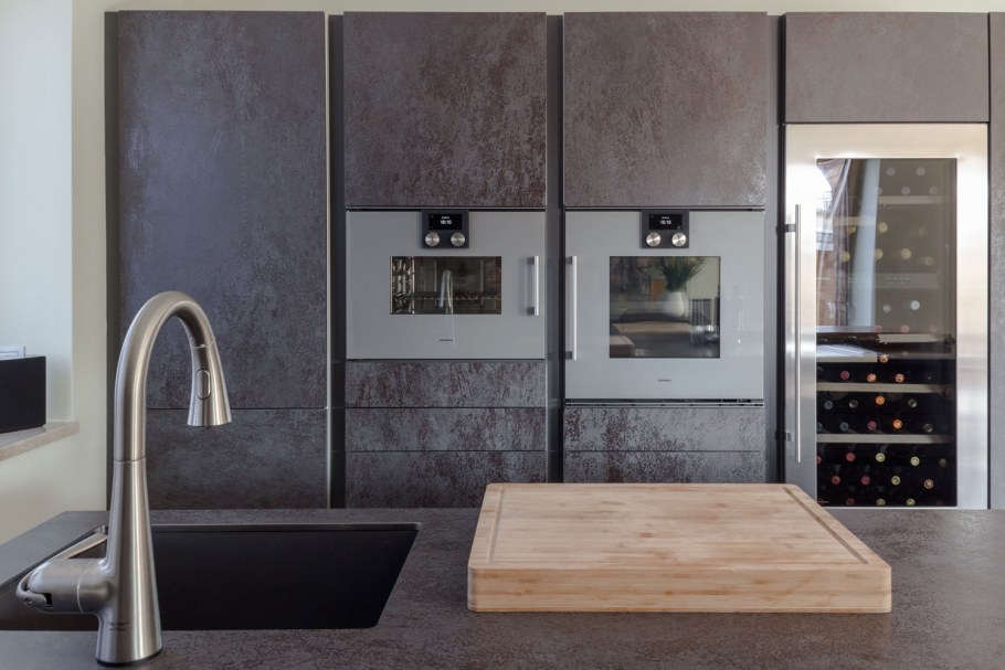 Фасады Фабио ферро бронза