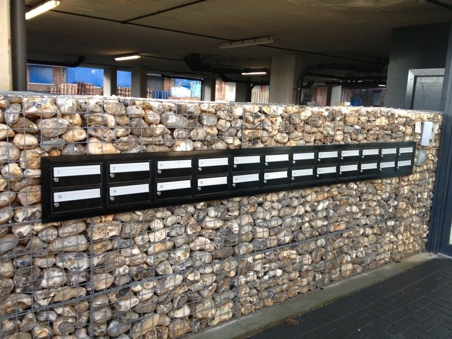 Монтаж забора из габионов