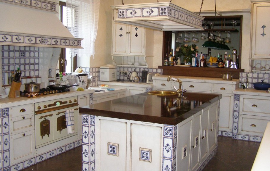 Нестандартные кухни в стиле Прованс